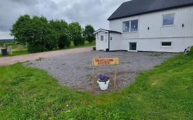 Varjjatgeainu Apartment Nesseby